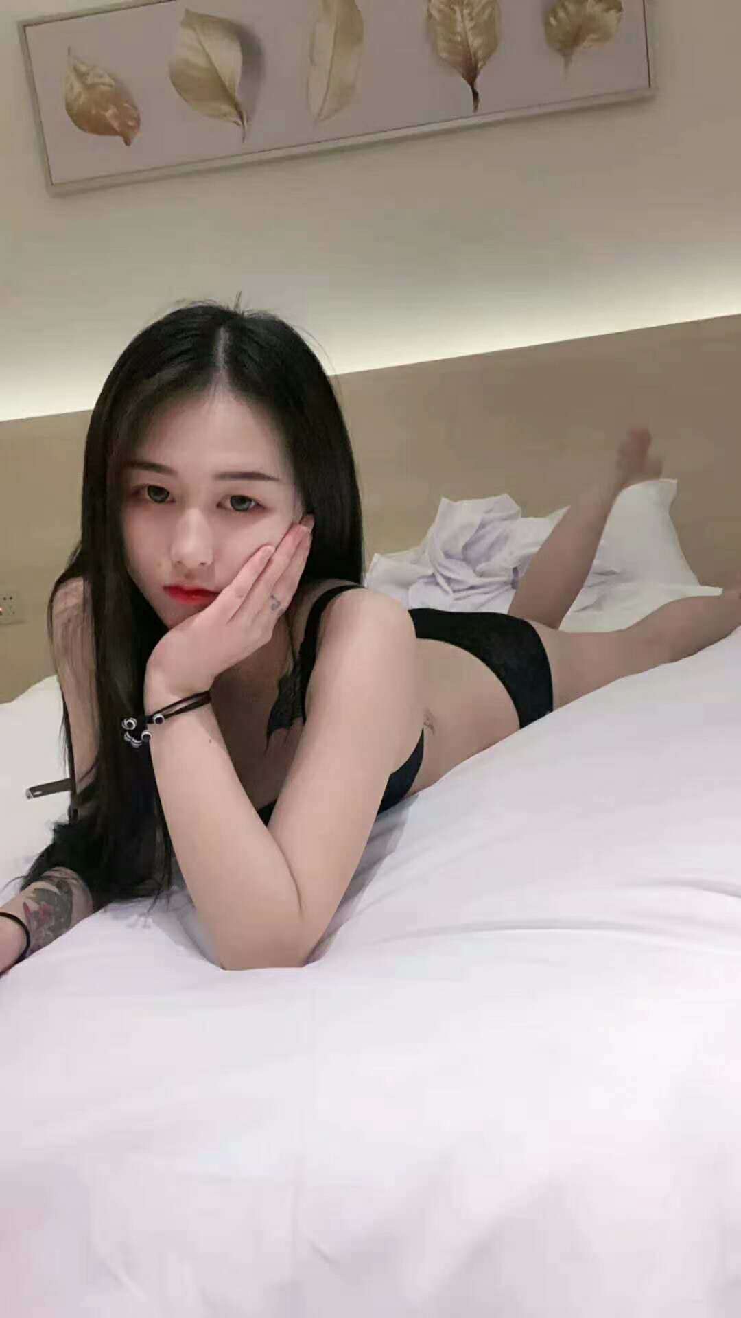 2020/10/23刚下海的大长腿